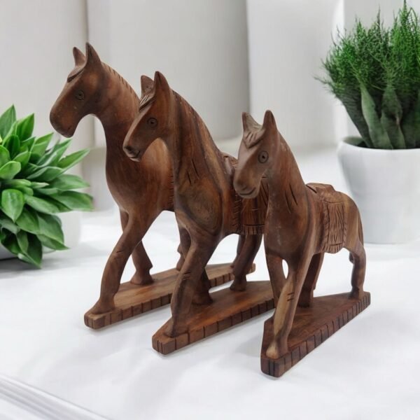 Horse Sculpture – Set of 3